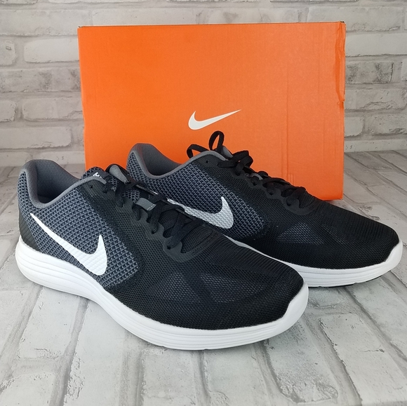 NIKE Revolution 3 Dark Gray Mesh Running S… - Picture 16 of 16